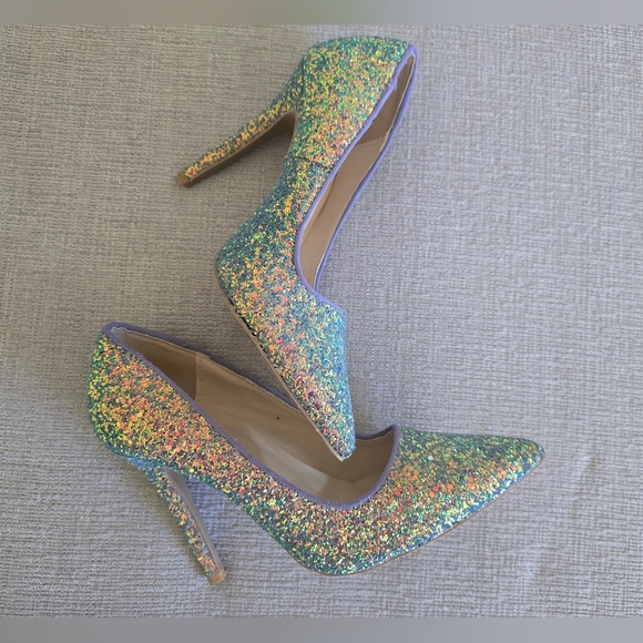 Slay this season with this Glitter Pointed High Heels - Size 7 - Picture 3 of 15